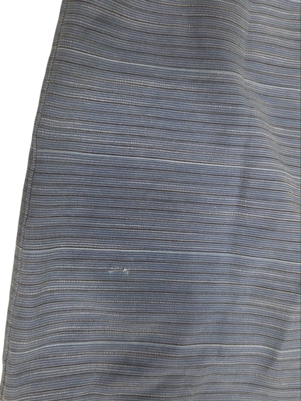 Volcom Men’s Slate Blue Striped Flat Front Shorts. Waist 31